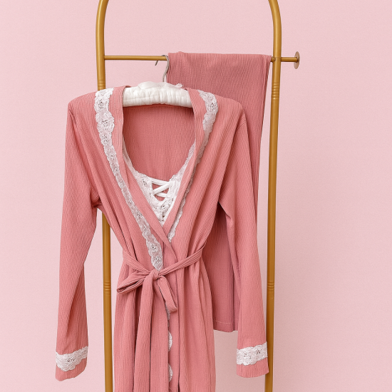3 pieces: shirt, pants, and a robe dressing gown Color: pink 0032