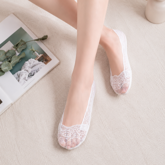 White lace socks