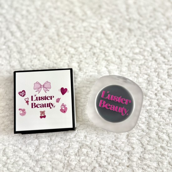 Magic blush for cheeks and lips